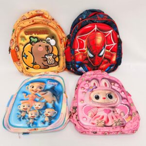 C18 - MOCHILA 3D 12 2 CIERRES PERSONAJES